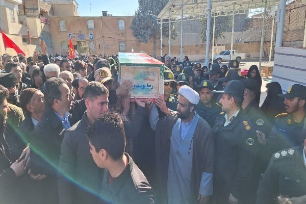 تشییع پیکر دو شهید مدافع وطن در لرستان + عکس