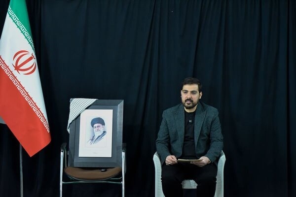 غزل‌خوانی شعرای خراسان‌شمالی در سوگ رهبر انقلاب