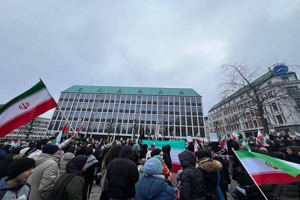 راهپیمایی مردم در گوشه و کنار جهان علیه تجاوز آمریکا و رژیم صهیونیستی به ایران