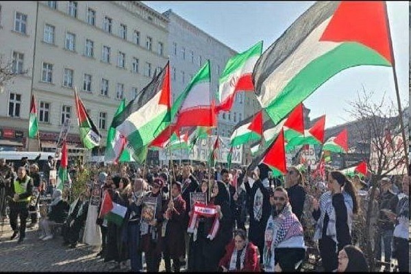 راهپیمایی مردم در گوشه و کنار جهان علیه تجاوز آمریکا و رژیم صهیونیستی به ایران