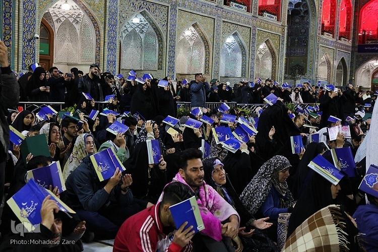 لیالی قدر در حرم مطهر رضوی