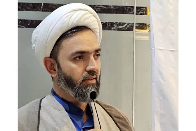 فرایض و عبادات؛ موجب از بین رفتن تکبر در انسان‌ها