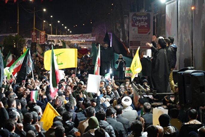 حضور پرشور مردم نشانه‌ای از بصیرت و دشمن‌شناسی است