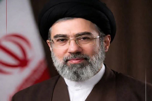 «آیتالله سیدمجتبی حسینی خامنهای» سومین رهبر انقلاب اسلامی انتخاب شد «آیتالله سیدمجتبی حسینی خامنهای» سومین رهبر انقلاب اسلامی انتخاب شد