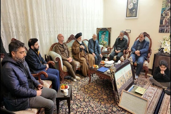 بیعت دوباره خانواده شهید سپهبد موسوی با فرماندهی معظم کل قوا