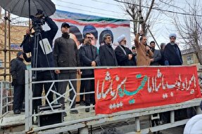 فیلم | مردم میاندوآب زیر بارش برف با رهبر جدید بیعت کردند