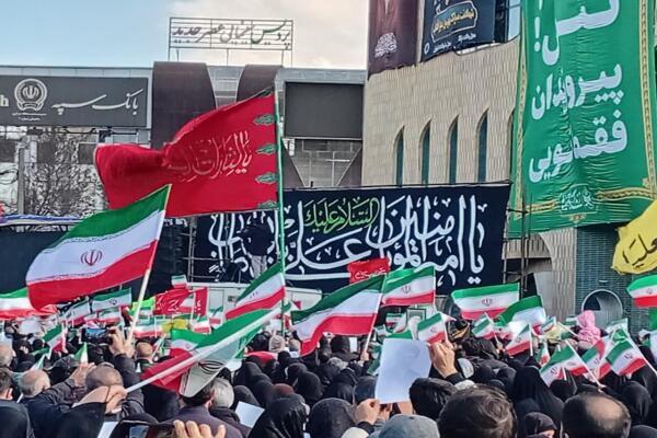 اجتماع بزرگ مردم اراک برای بیعت با رهبر انقلاب