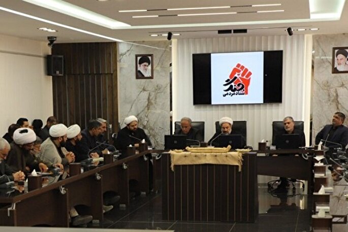 ضرورت مقابله با تبلیغات دشمن با بصیرت‌افزایی