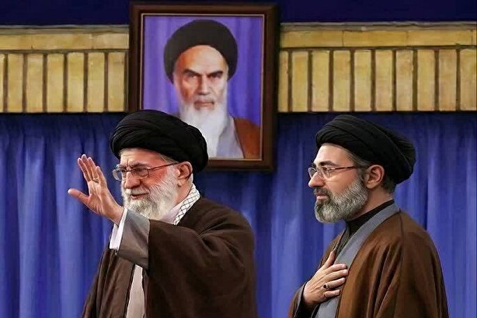 بیعت فرهنگیان استان مازندران با سومین رهبر معظم انقلاب