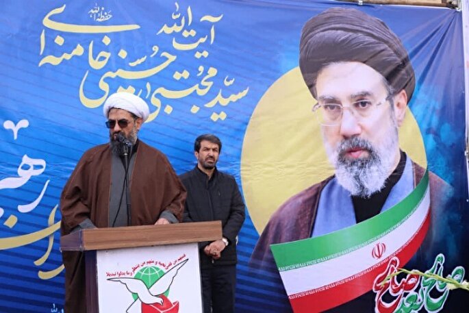 آیت‌الله سید مجتبی خامنه‌ای تربیت‌شده مکتب رهبر شهید است