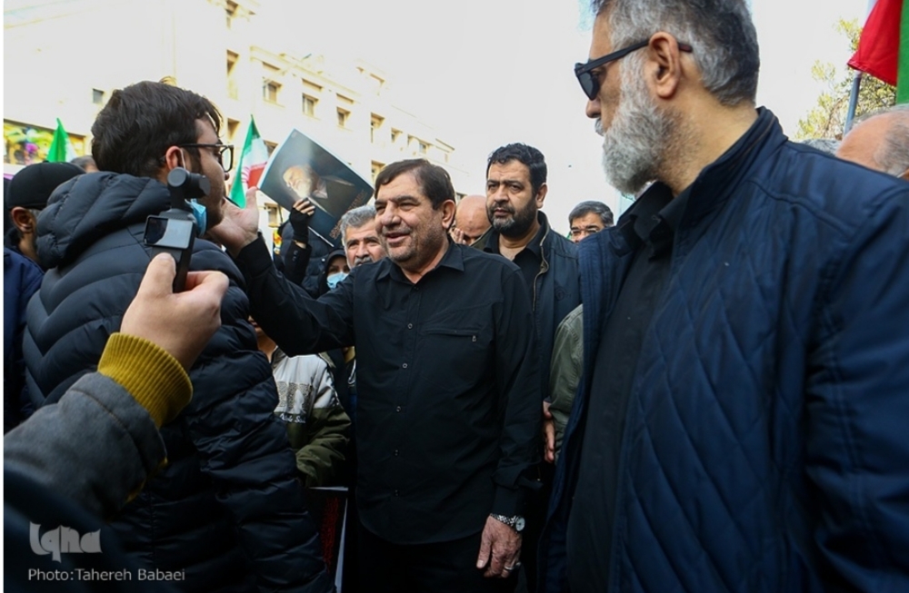 سلام نظامی مردم به سرداران بی‌سر