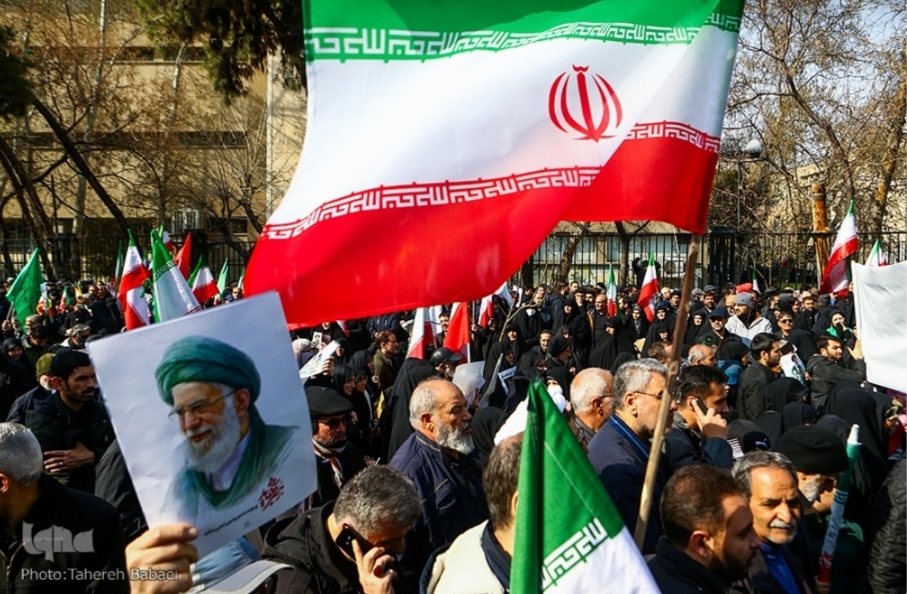 سلام نظامی مردم به سرداران بی‌سر