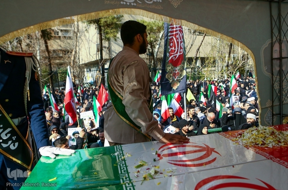 سلام نظامی مردم به سرداران بی‌سر