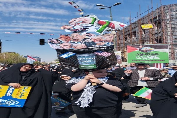باران رحمت و فریاد «مرگ بر ظلم» در ام القری جهان اسلام باران رحمت و فریاد «مرگ بر ظلم» در ام القری جهان اسلام