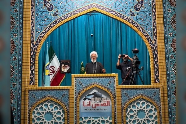 حجت‌الاسلام حبیب‌الله غفوری نماینده ولی فقیه در استان و امام جمعه کرمانشاه