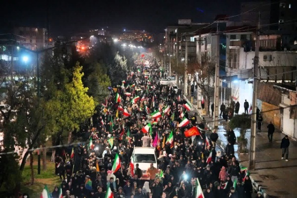 تجمع حماسی کرمانشاهیان