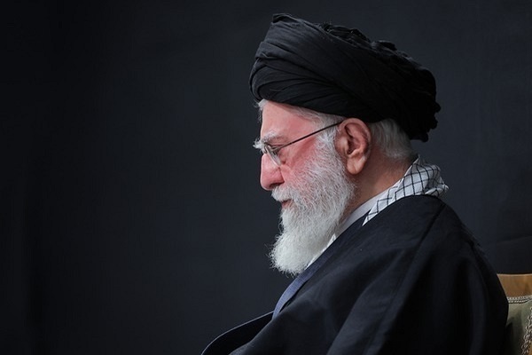 آیت الله سیدعلی خامنه ای رهبر شهید ایران
