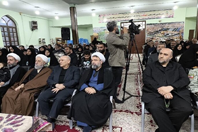 شهدا تضمین‌کننده عزت و استقلال ایران در برابر دشمنان است