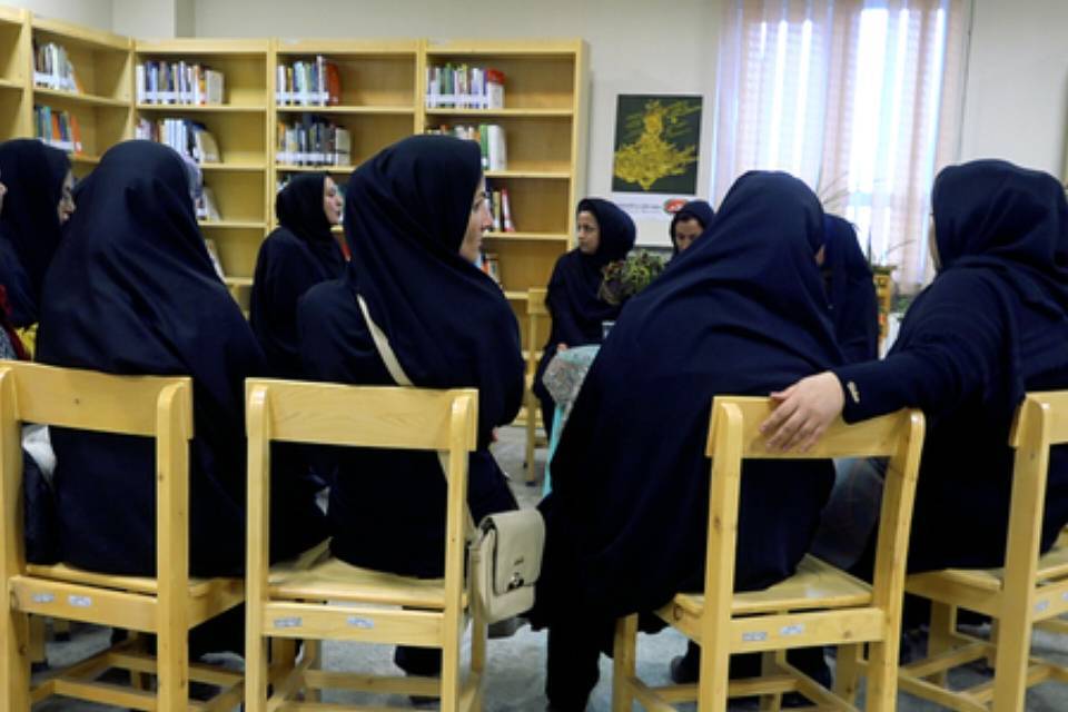اعلام فراخوان همکاری داوطلبانه با خانه زنان و خانواده شهر تهران