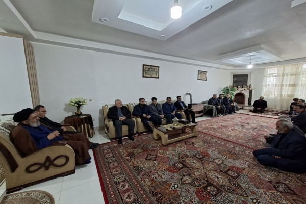 دیدار رئیس سازمان جهاد کشاورزی لرستان و هیات همراه با خانواده شهیدان والامقام یوسف سفیدپری و علیرضا سفیدپری