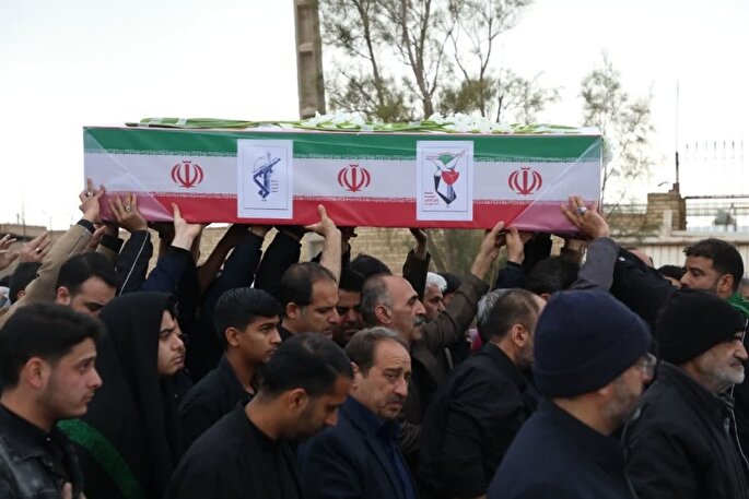 تشییع پیکر مطهر شهید مدافع وطن در یزد + عکس