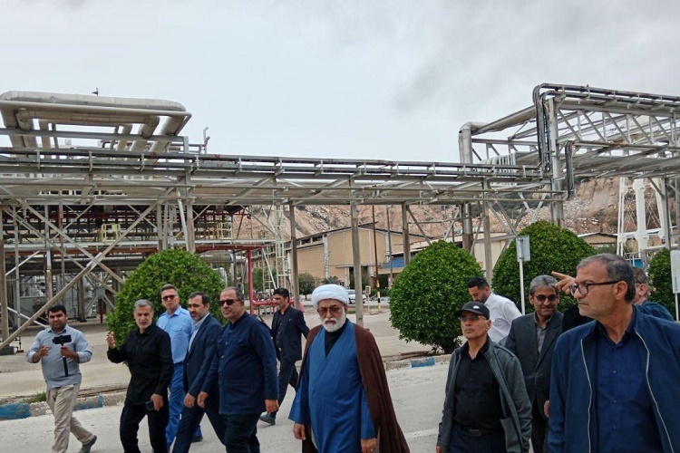 بازدید اعضای کمیسیون انرژی مجلس از جزیره خارگ