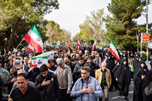 فیلم | پنجمین وداع مردم اصفهان با شهدای جنگ رمضان