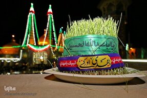 فیلم | آغاز سال نو با گرامیداشت یاد رهبر شهید حضرت در حرم بانوی کرامت