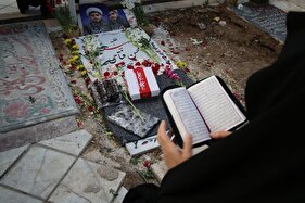 تحویل سال نو در گلزار شهدای شیراز