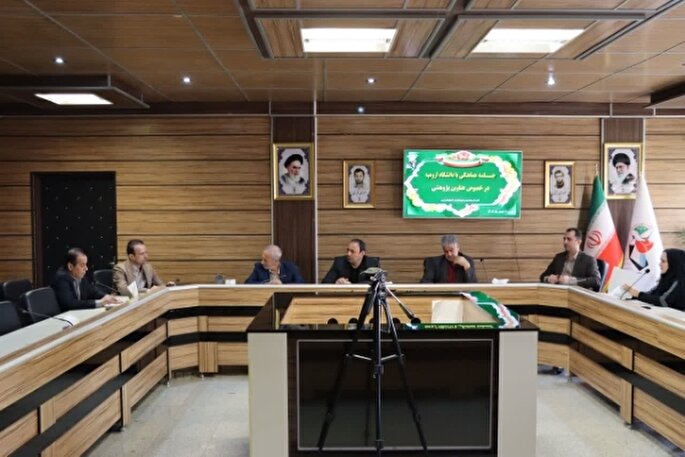 الکترونیکی‌سازی کتاب‌های منتشره بنیاد شهید ضروری است