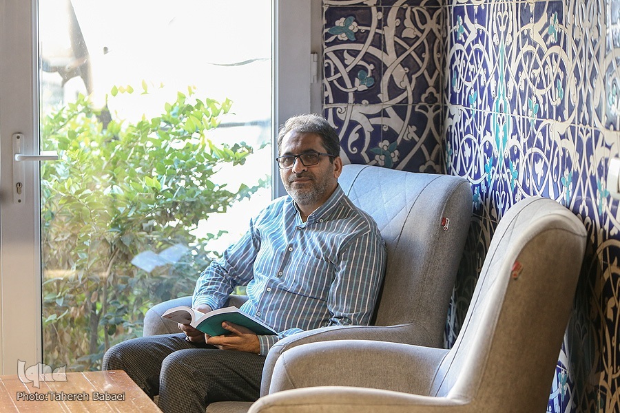 محمد جوادفر پژوهشگر و جامعه‌شناس