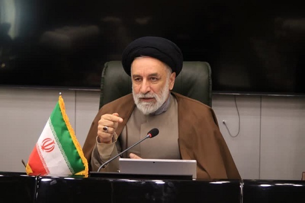 ملتی که با رمضان بزرگ میشود در برابر آمریکا کوچک نمیشود ملتی که با رمضان بزرگ میشود در برابر آمریکا کوچک نمیشود