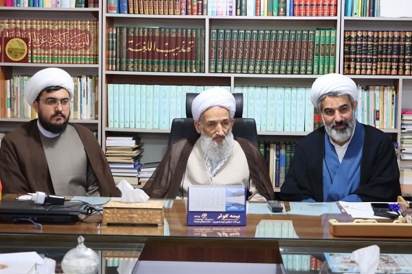 آیت‌الله محمدی لائینی: ثبت «روز شیرگاه» در تقویم استان پیگیری شود / نظام اسلامی با رهبری و حضور مردم پایدار است