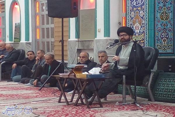 محفل «تدبر در قرآن کریم» در مسجد رستمرود محفل «تدبر در قرآن کریم» در مسجد رستمرود