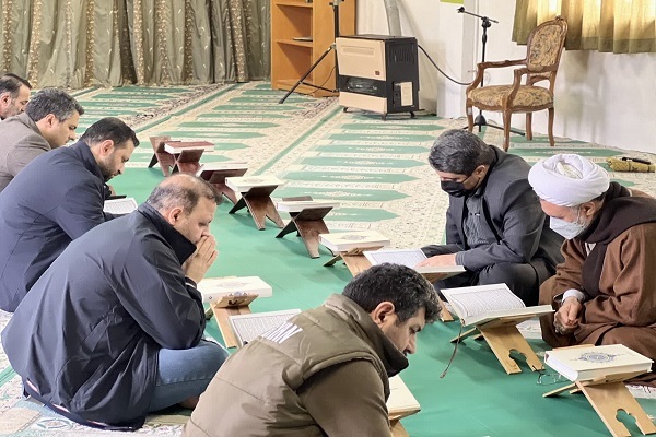 آیین جزءخوانی قرآن در دانشگاه علم و فناوری مازندران آیین جزءخوانی قرآن در دانشگاه علم و فناوری مازندران