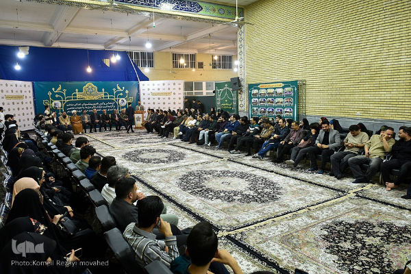 عکاسان آیینی قم در هیئت خادم‌الرضا(ع)