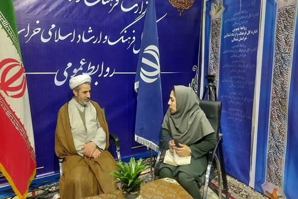 حضور حجت‌الاسلام حمیدرضا طیبی نسب، رئیس دانشگاه پیام نور خراسان شمالی در نمایشگاه قرآن و عترت