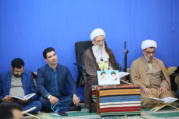 ارسالی // نور قرآن با سوزاندن خاموش نمی‌شود