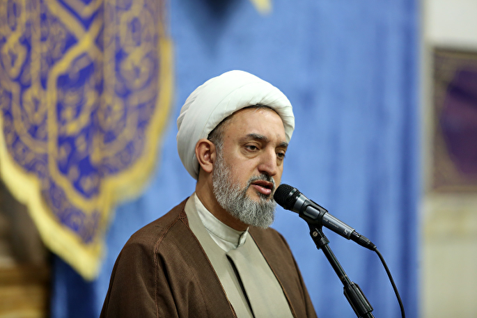ملتی که قدرت الهی را ببیند تسلیم دشمنان نمی‌شود