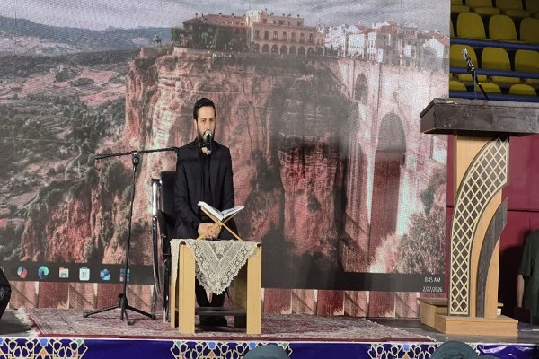 محسن خیری قاری بین المللی قرآن در محفل انس با قرآن سمنان