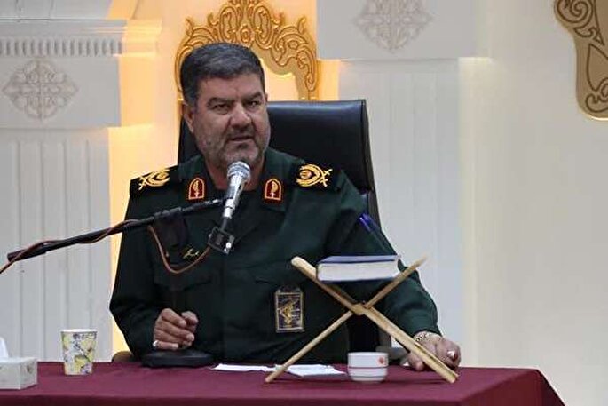 ایثار و همبستگی مردم ایران رکن اساسی دفاع از نظام اسلامی است