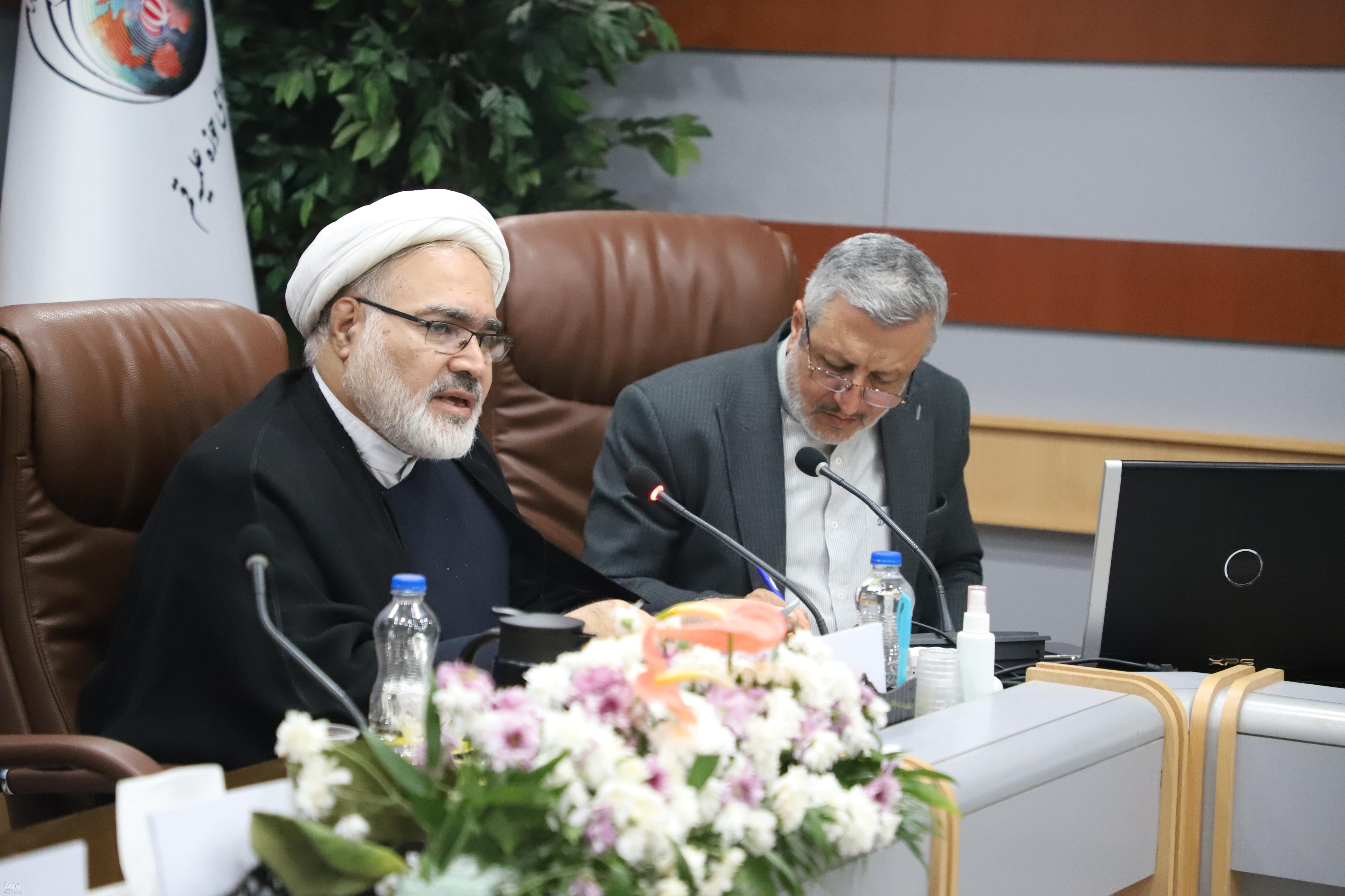 نجف لک زایی، عضو هیئت علمی دانشگاه باقرالعلوم(ع)