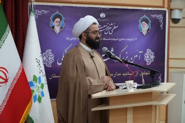 حجت‌الاسلام دیلم رئیس مرکز بزرگ اسلامی گلستان