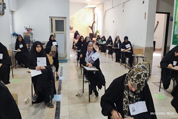 آزمون ارزیابی و اعطای مدرک تخصصی به حافظان قرآن در لرستان برگزار شد