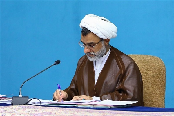 تقدیر دبیر شورای عالی انقلاب فرهنگی از برنامه «محفل»