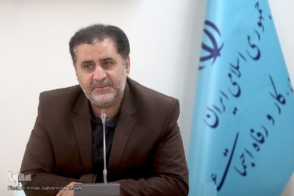تجلیل از ۹ کارگر نخبه و سه گروه کارگریبا حصور رئیس جمهور