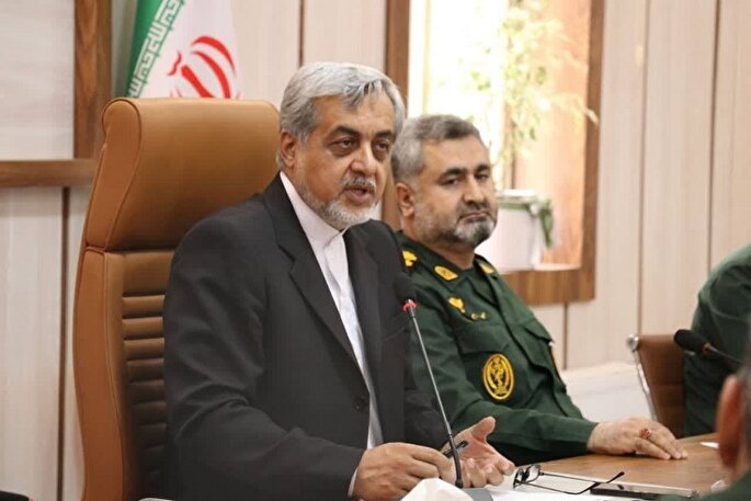 نقش محوری امام (ره) در پیروزی انقلاب را برای نسل جوان تبیین کنیم