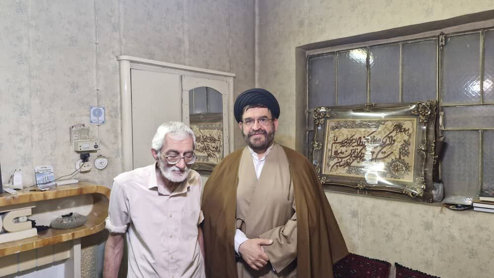 مرحوم حشمتپور الگوی تجسم یافته کتابهای اخلاقی بود مرحوم حشمتپور الگوی تجسم یافته کتابهای اخلاقی بود