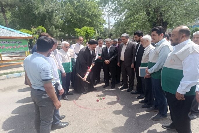 کلنگ‌زنی چایخانه حضرت علی‌بن موسی‌الرضا(ع) در سلماس