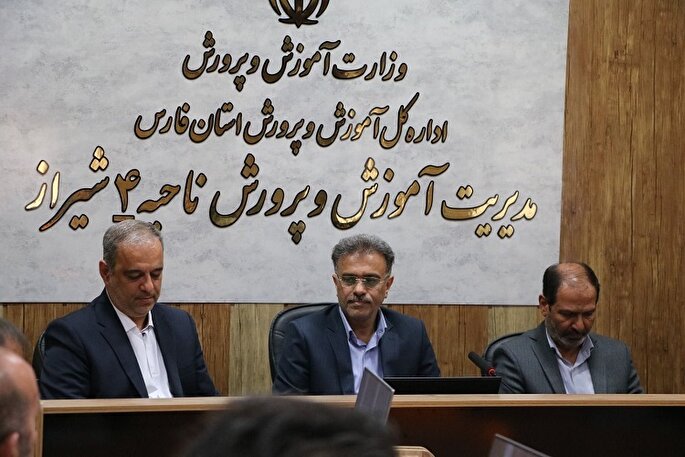 توانایی تربیتی در کنار صلاحیت آموزشی در گزینش معلمان ملاک است